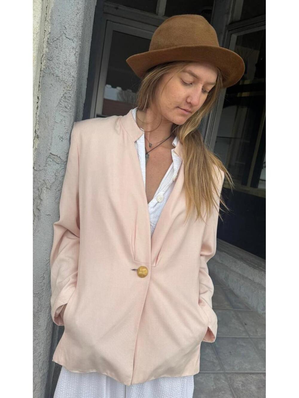 ✨ Vintage Christian Dior Blush Single-Button Blazer – Size 10 ✨